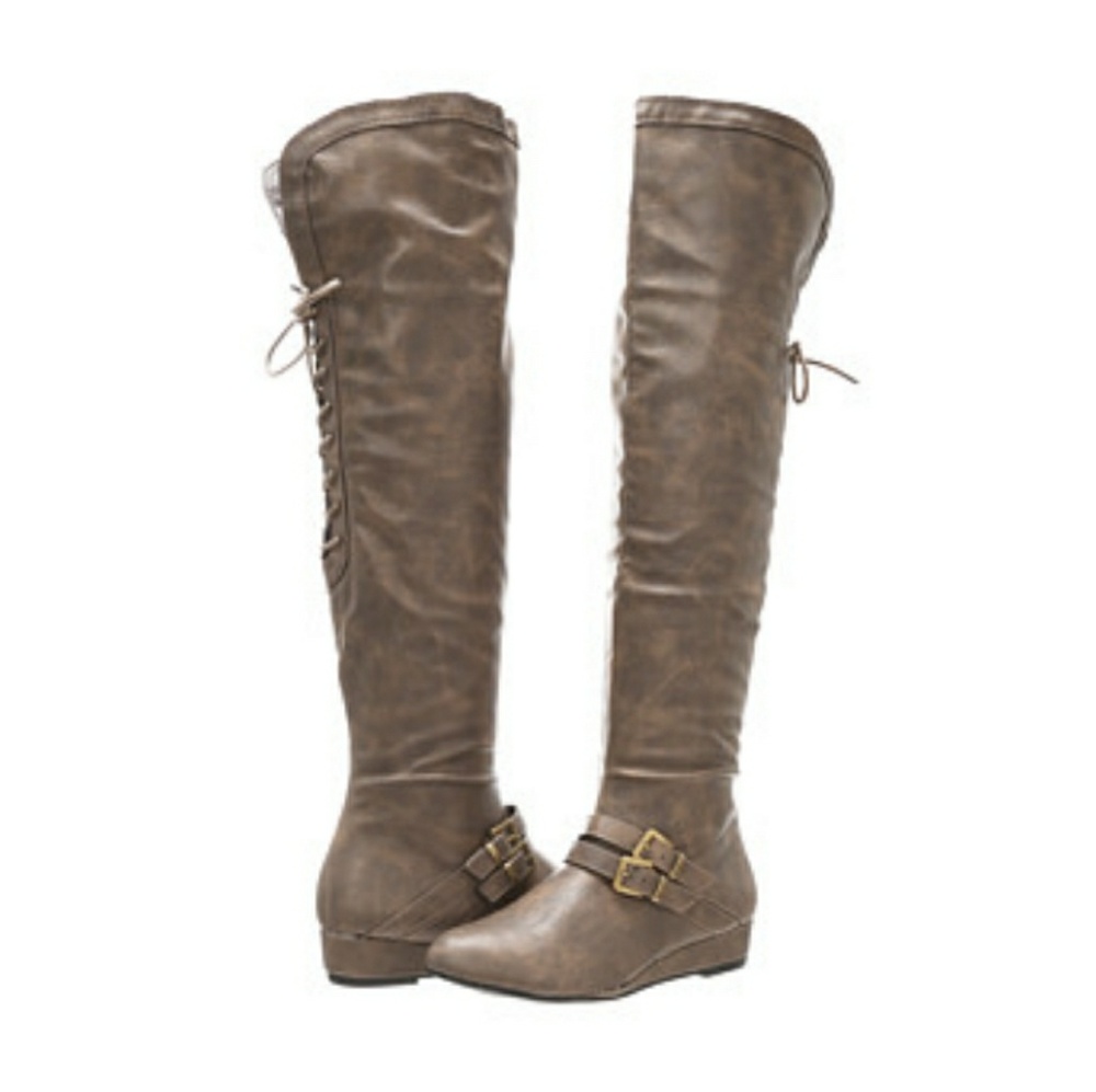 🆕 2 lips too brown boots